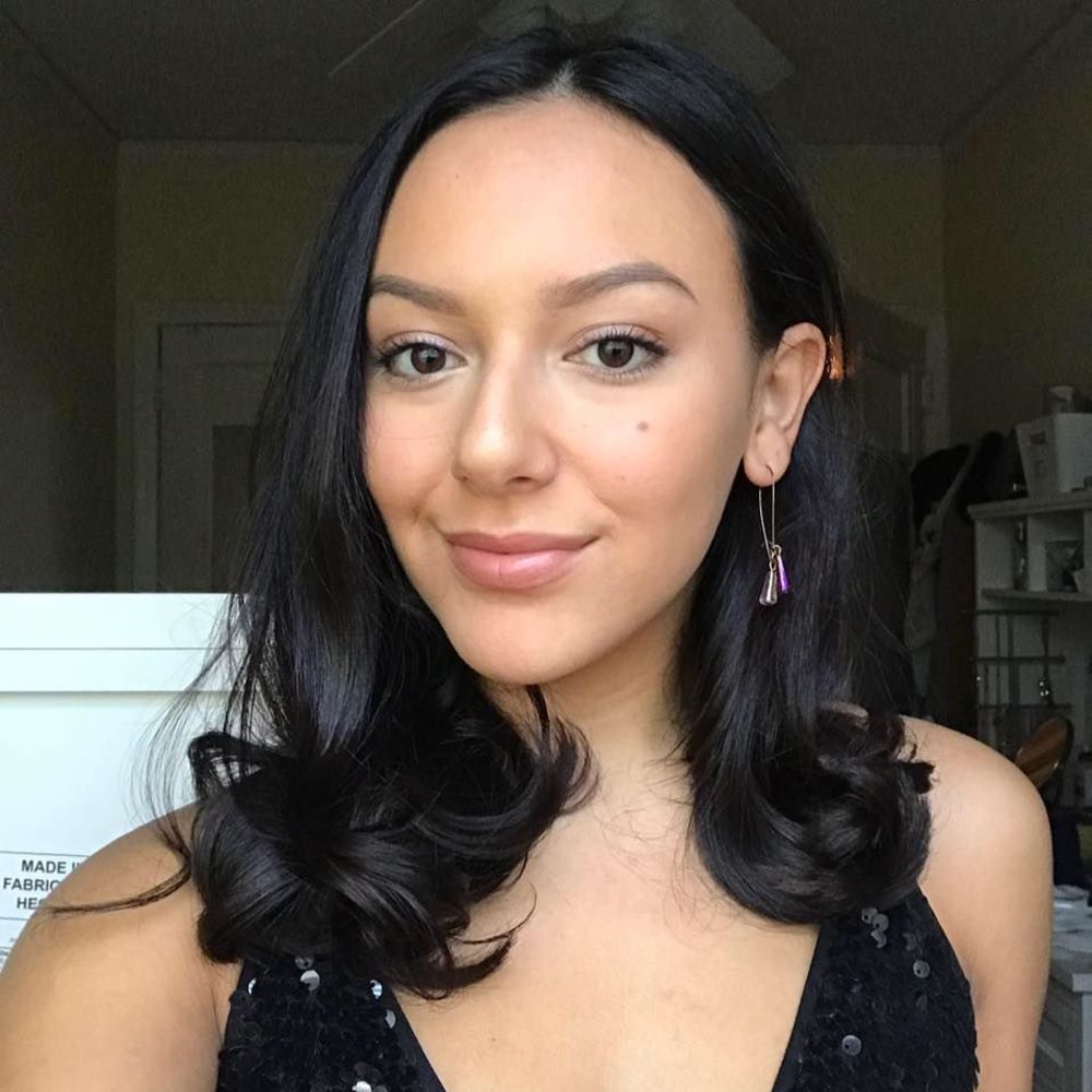 Meet your Posher, Alexandra